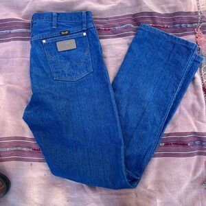 Wrangler Classic Indigo Straight Jeans